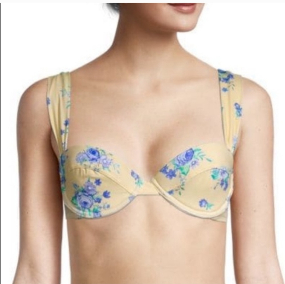 WEWOREWHAT Yellow Floral Wide Strap Underwire Bikini Top size medium